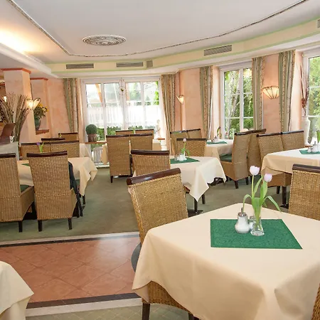 Parkhotel Bad Faulenbach Szálloda 3*