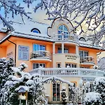 Parkhotel Bad Faulenbach فندق