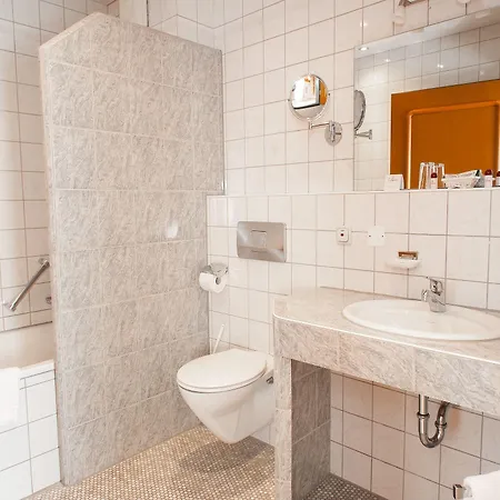 拜德法勒巴赫酒店 酒店 福森