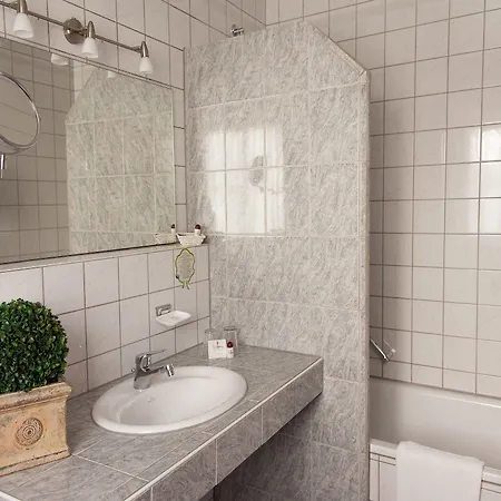 فندق Parkhotel Bad Faulenbach 3*